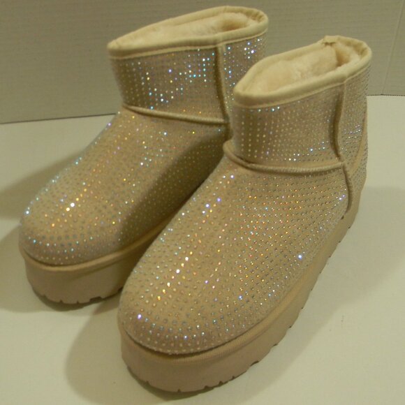 Faux Fur Lined Boots Platform Rhinestone Size 8.5 NWOT - Picture 1 of 6